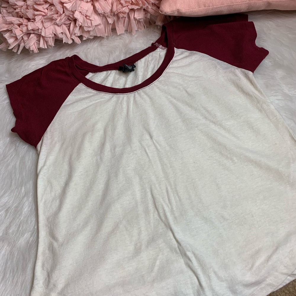 RUE 21 SHORT SLEEVE BASEBALL TEE SHIRT